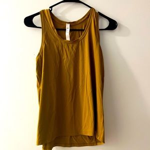 Lululemon tank top size 6